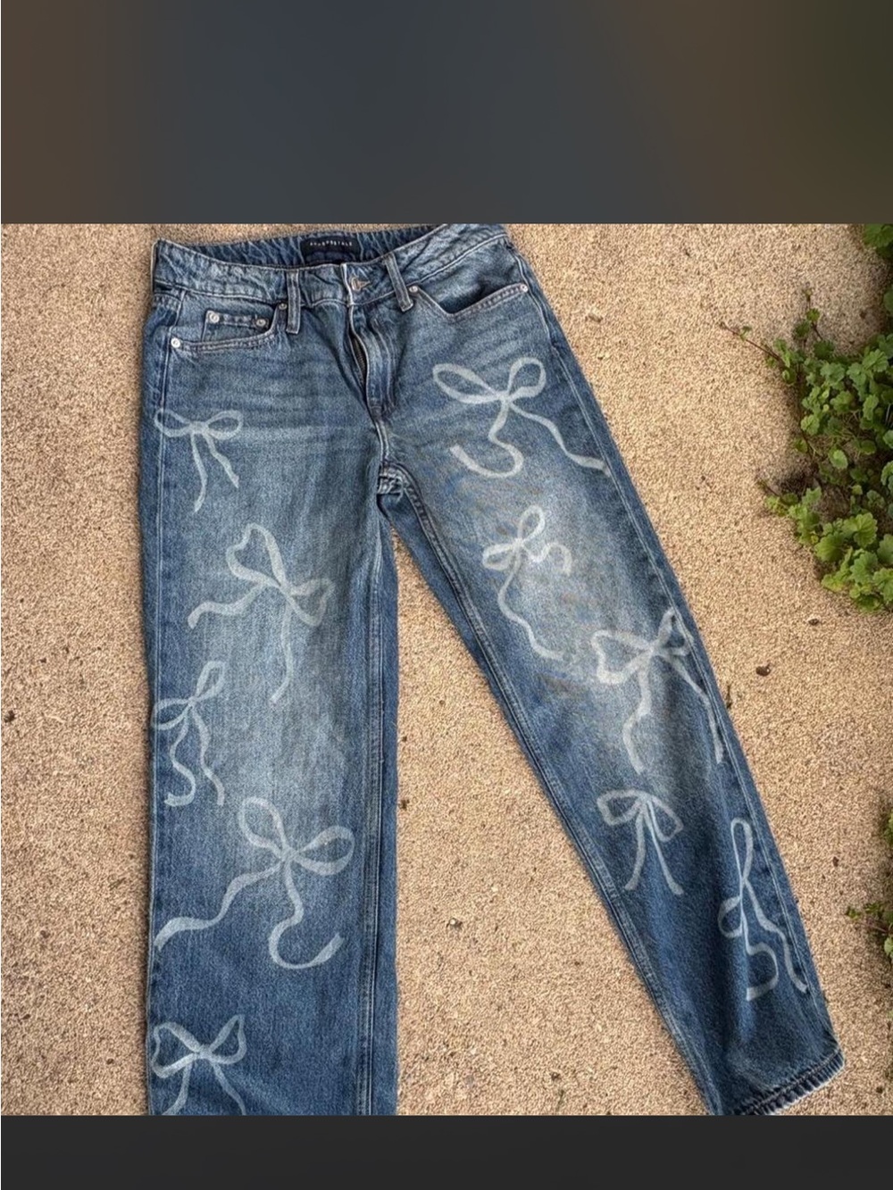 AÉROPOSTALE LOW-RISE BAGGY BOW JEANS 🎀